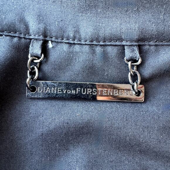 DIANE VON FURSTENBERG Bold Print Black 2 Piece Set - Sheath Dress & Jacket - Picture 12 of 15